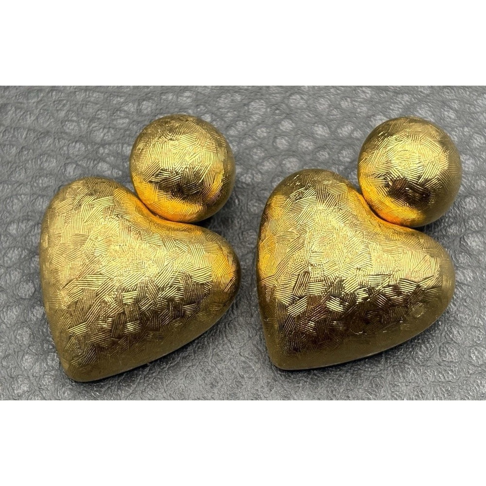 Vintage 80s Large Puffy Heart Earrings Textured Gold Tone Retro Pierced Runway - Picture 5 of 8